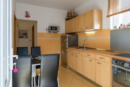 Apartmani Jelena Omiš Dış mekan fotoğraf